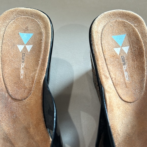 Dani black  wedge black patent & cork  Sandal.  Size 10 - Picture 3 of 7